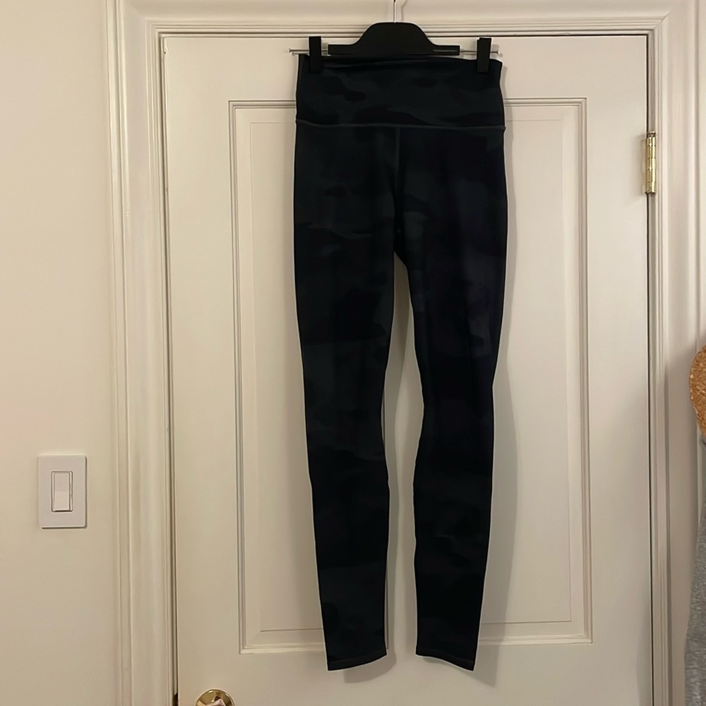 Alo Camo Vapor Leggings
